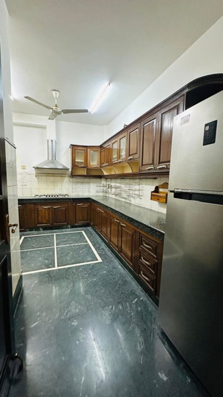 Kitchen, bptp-amstoria-country-floor 4 Bedroom 4500 Sq.Ft. Villa In Sector 102 Gurgaon 10527382