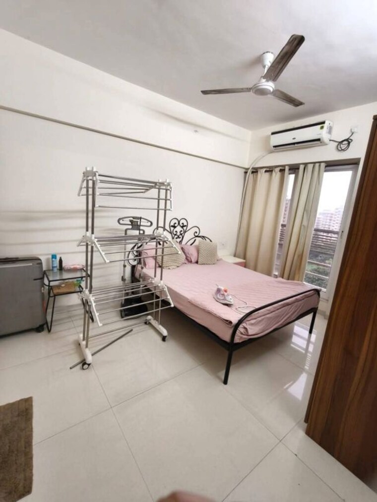 Master Bedroom, romell-amore 2 Bedroom 655 Sq.Ft. Apartment In Andheri West Mumbai 10527482