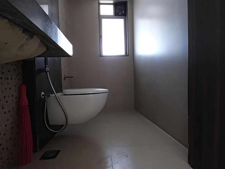 Bathroom, lodha-luxuria-priva 2 Bedroom 811 Sq.Ft. Apartment In Majiwada Thane 10527445