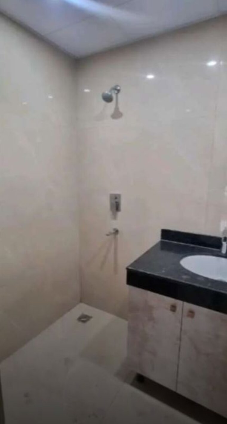 Bathroom, ansal-celebrity-meadows 3 Bedroom 1800 Sq.Ft. Apartment In Sushant Golf City Lucknow 10527495