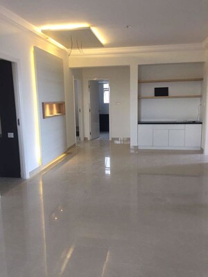 Room in 3 BHK Apartment at Salarpuria Senorita, Sarjapur Road – for Rent