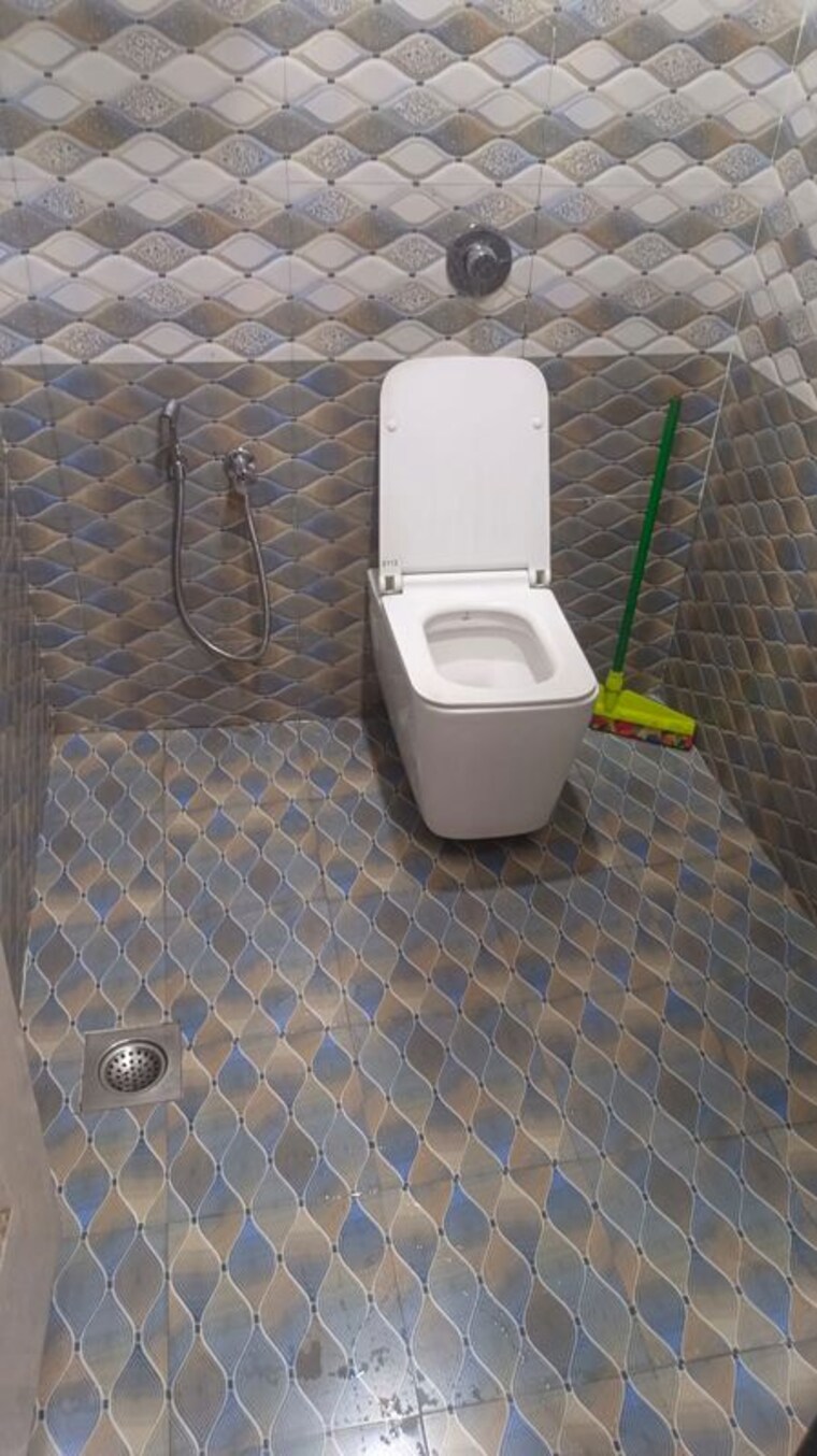 Bathroom, nandan-vatsalya-vihar 2 Bedroom 1200 Sq.Ft. Apartment In Aundh Pune 10527556