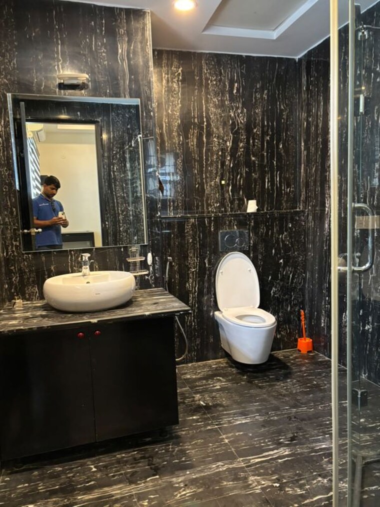 Bathroom, white-lotus-tamara 3 Bedroom 2700 Sq.Ft. Apartment In Indiranagar Bangalore 10527594