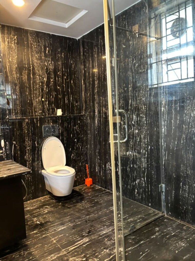 Bathroom, white-lotus-tamara 3 Bedroom 2700 Sq.Ft. Apartment In Indiranagar Bangalore 10527594