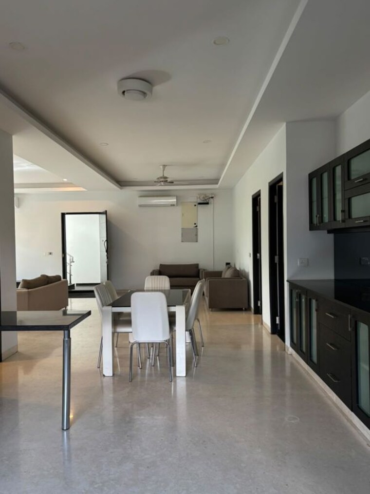 Living Room, white-lotus-tamara 3 Bedroom 2700 Sq.Ft. Apartment In Indiranagar Bangalore 10527594