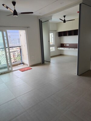 Room in 3 BHK Apartment at Karle Vario Homes, Hebbal – for Rent