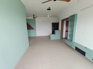 Room in 3 BHK Apartment at Karle Vario Homes, Hebbal – for Rent