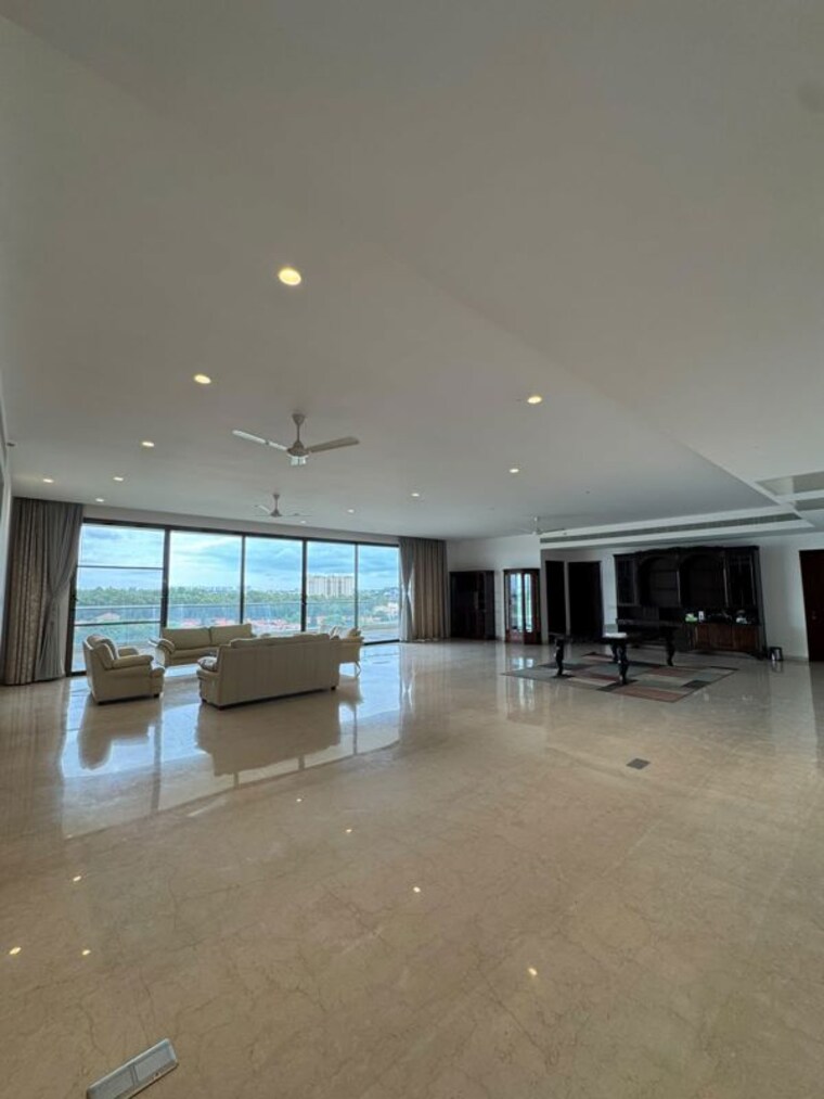  Parking, crown-aura 4 Bedroom 7050 Sq.Ft. Apartment In Hebbal Bangalore 10527666