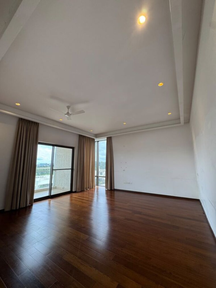 Room, crown-aura 4 Bedroom 7050 Sq.Ft. Apartment In Hebbal Bangalore 10527666