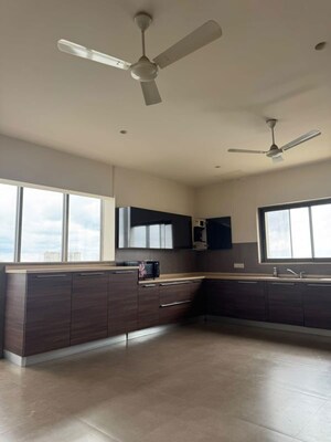 Room in 4 BHK Apartment at Crown Aura, Hebbal – for Rent