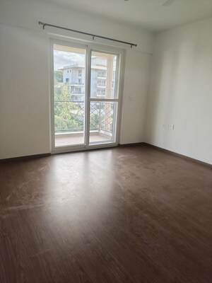 Room in 3.5 BHK Apartment at Sankalp Windsor House, Yelahanka – for Rent