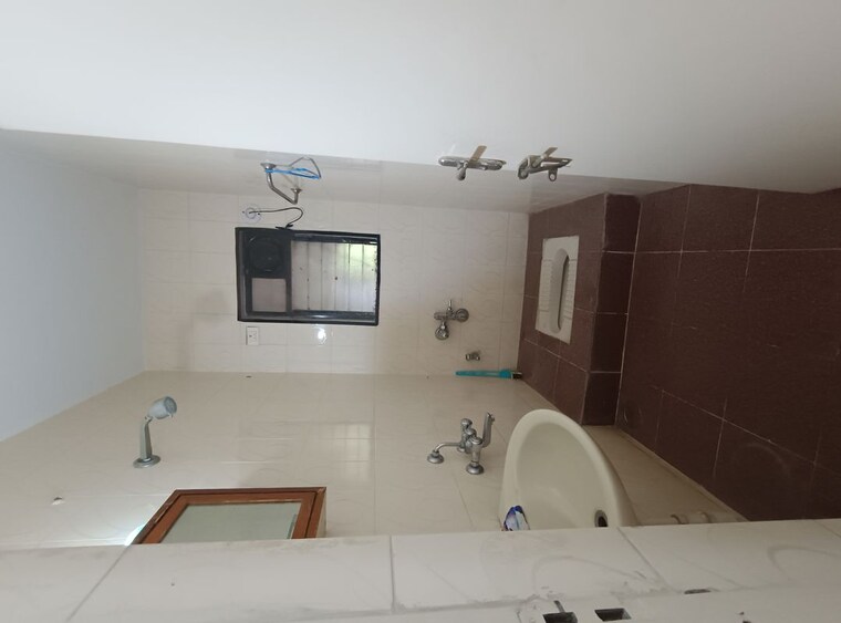 Bathroom, tulshibaugwale-colony 3 Bedroom 1600 Sq.Ft. Apartment In Sahakar Nagar Pune 10527672