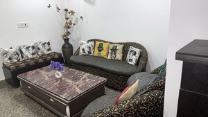 Bedroom in 2 BHK Builder Floor at Ardee City, Sector 52 – for Rent