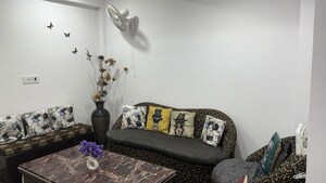 Living Room in 2 BHK Builder Floor at Ardee City, Sector 52 – for Rent
