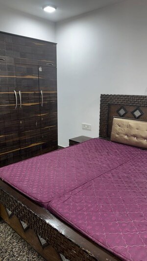 Bedroom in 2 BHK Builder Floor at Ardee City, Sector 52 – for Rent