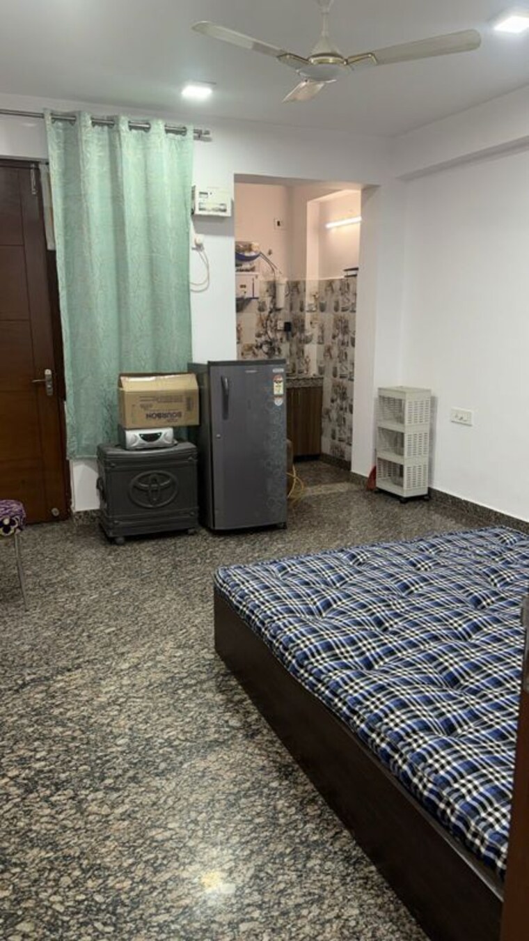 Bedroom, ardee-city 2 Bedroom 263 Sq.Yd. Builder Floor In Sector 52 Gurgaon 10527686