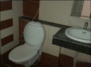 Bathroom in 3 BHK Apartment at Eldeco Elegante, Vibhuti Khand – for Rent