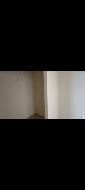 Room in  Apartment at Candeur 40, Miyapur – for Sale