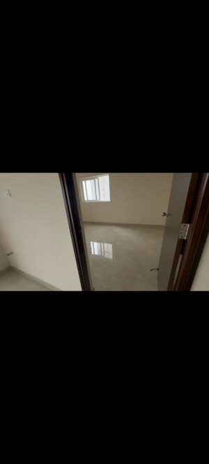 Room in  Apartment at Candeur 40, Miyapur – for Sale