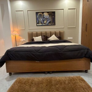 Bedroom in 1 BHK Builder Floor at DLF The Grove, Sector 54 – for Rent