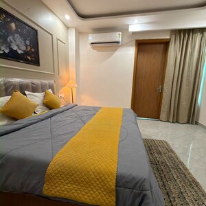 Bedroom in 1 BHK Builder Floor at DLF The Grove, Sector 54 – for Rent
