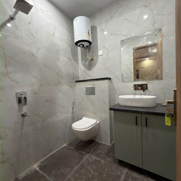 Bathroom, dlf-the-grove 1 Bedroom 600 Sq.Ft. Builder Floor In Sector 54 Gurgaon 10527731