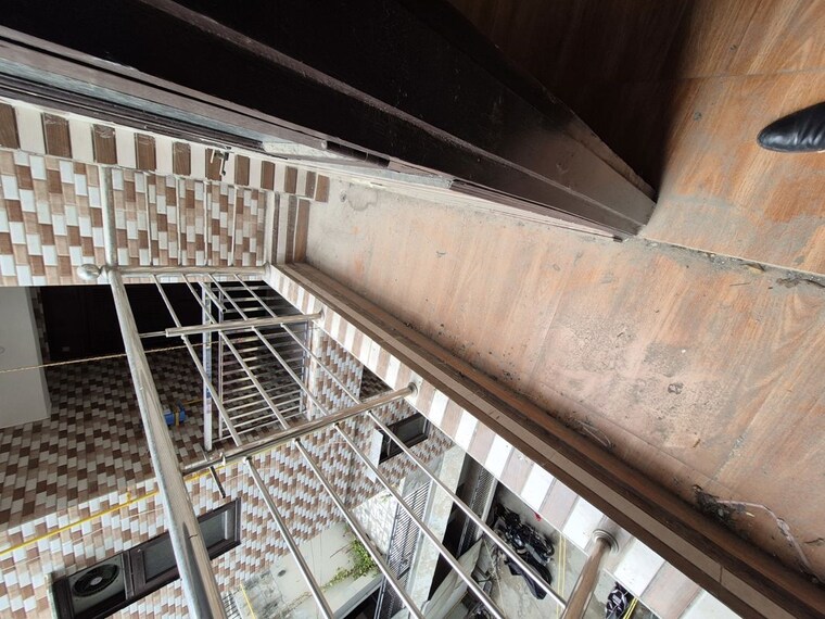 Balcony, mayur vihar 2.5 Bedroom 700 Sq.Ft. Builder Floor In Mayur Vihar Delhi 10527734