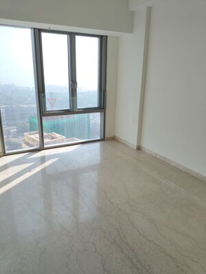 Room in 3 BHK Apartment at Piramal Aranya Avyan, Byculla – for Rent