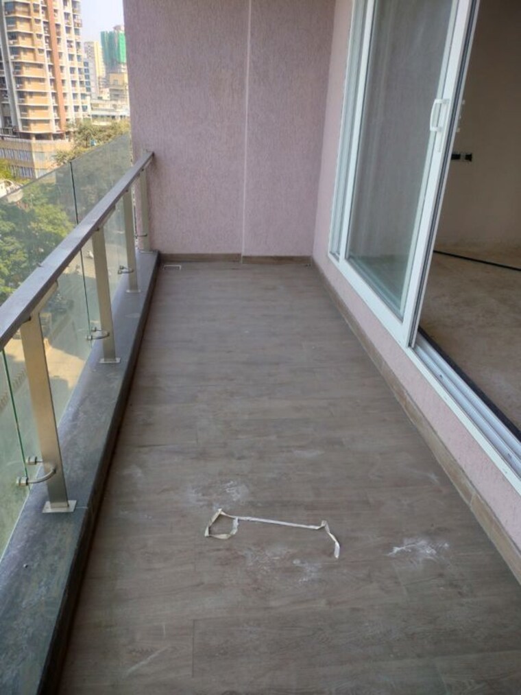 Balcony, om-grand-pallazo 4 Bedroom 2600 Sq.Ft. Apartment In Prabhadevi Mumbai 10527740