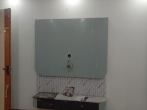 Furnished Amenities in 3 BHK Builder Floor at Dwarka Mor – for Sale