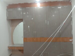 Furnished Amenities in 3 BHK Builder Floor at Dwarka Mor – for Sale
