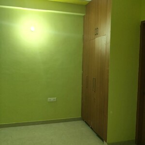 Room in 2 BHK Builder Floor at Sector 37d – for Rent