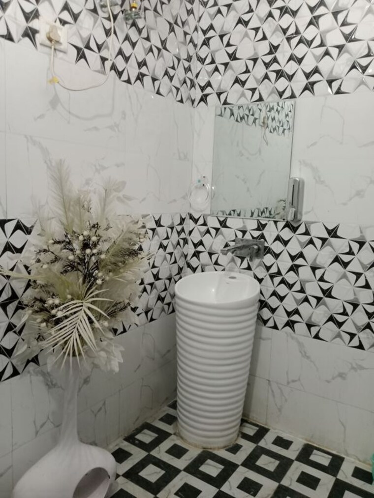 Bathroom, sector 18 2 Bedroom 1015 Sq.Ft. Builder Floor In Sector 18 Panipat 10527866