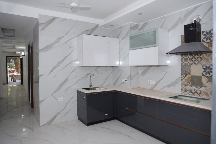 Kitchen, maharishi-dayanand-cghs 4 Bedroom 2000 Sq.Ft. Apartment In Vasant Kunj Delhi 10527893