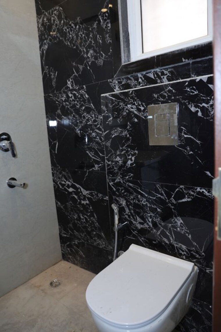  Parking, maharishi-dayanand-cghs 4 Bedroom 2000 Sq.Ft. Apartment In Vasant Kunj Delhi 10527893