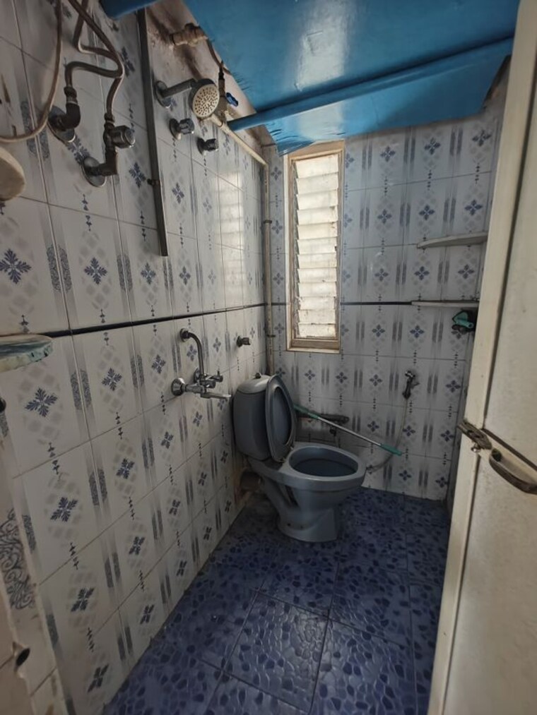 Bathroom, gokul-chs-nerul 2 Bedroom 1050 Sq.Ft. Apartment In Nerul Navi Mumbai 10527895