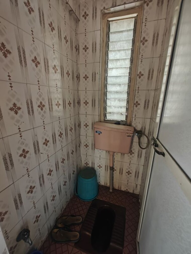 Bathroom, gokul-chs-nerul 2 Bedroom 1050 Sq.Ft. Apartment In Nerul Navi Mumbai 10527895