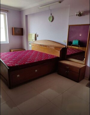 2 BHK Apartment For Rent in Nishat Ganj