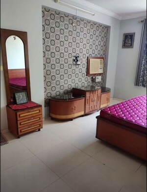 Living Room in 2 BHK Apartment at Nishat Ganj – for Rent