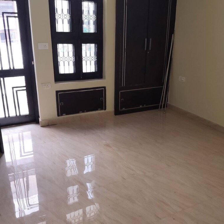Room, sector 7 2 Bedroom 1550 Sq.Ft. Builder Floor In Sector 7 Gurgaon 10527901
