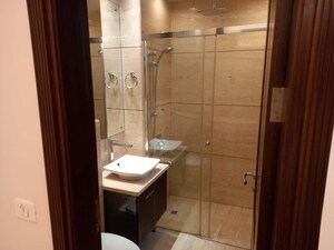 Bathroom in 3 BHK Builder Floor at Safdarjung Enclave – for Rent