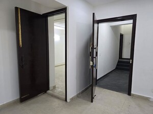 Room in  Office Space at South Delhi – for Rent