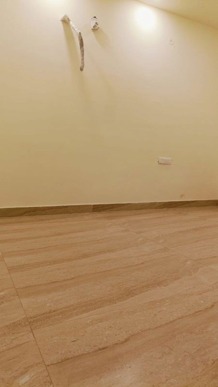 Room, bptp-parkland-pride 3.5 Bedroom 2250 Sq.Ft. Builder Floor In Sector 77 Faridabad 10527938