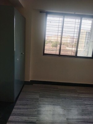 Room in 1 BHK Apartment at Hiranandani Estate, Ghodbunder Road – for Rent