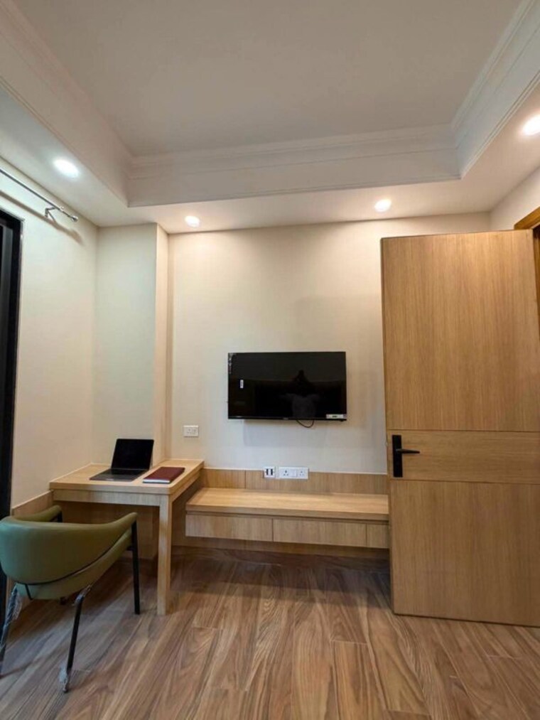 Living Room, moti nagar 3 Bedroom 1750 Sq.Ft. Apartment In Moti Nagar Delhi 10527968