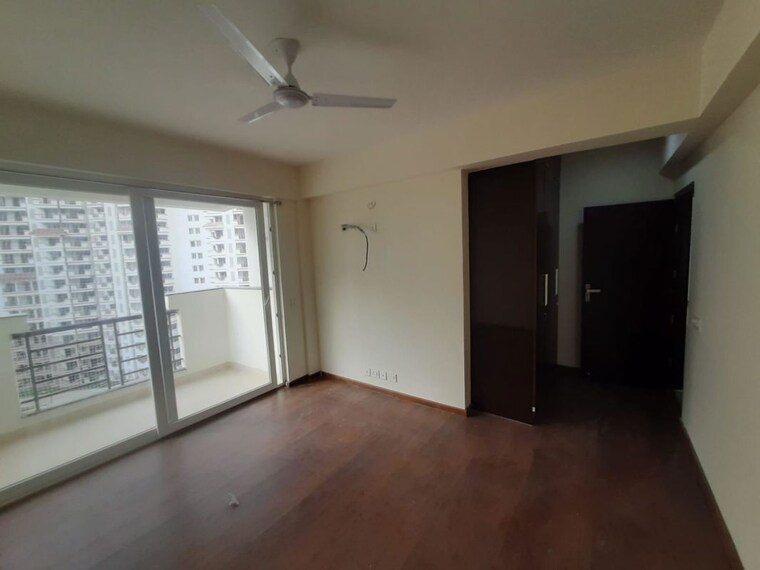 Room, sector 21 3 Bedroom 1600 Sq.Ft. Builder Floor In Sector 21 Gurgaon 10528019