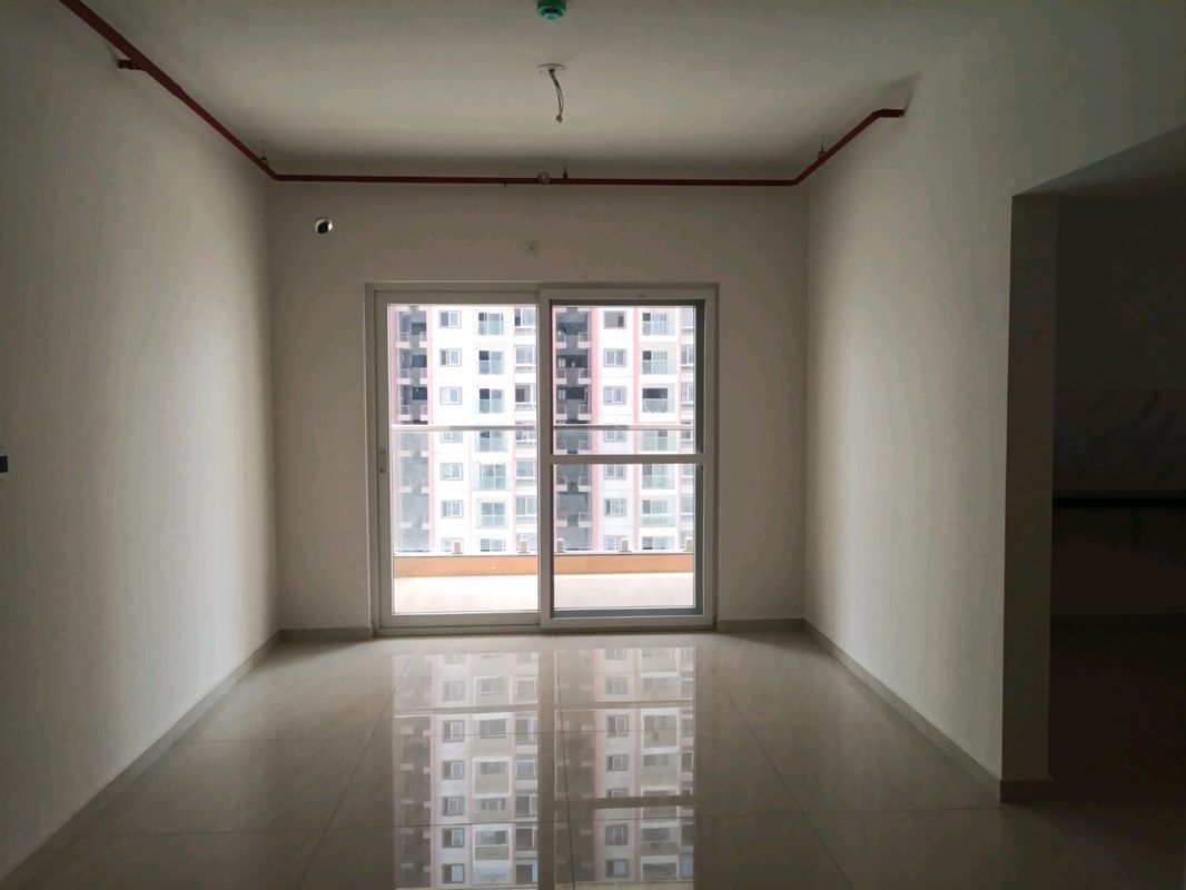 3 BHK 1617 Sq.Ft. Apartment in Urbanrise On Cloud 33
