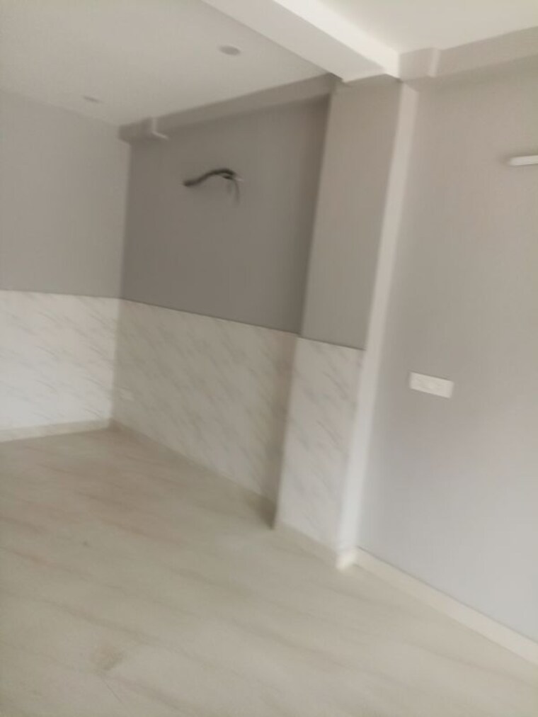 Room, ashoka-enclave-3 2.5 Bedroom 2097 Sq.Ft. Builder Floor In Sector 35 Faridabad 10518258