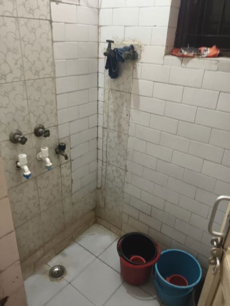 Bathroom, arawali-apartments 1 Bedroom 550 Sq.Ft. Apartment In Sector 52 Noida 10528056