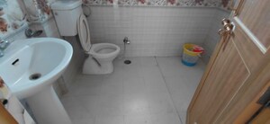 Bathroom in 2 BHK Builder Floor at Gomti Nagar – for Rent